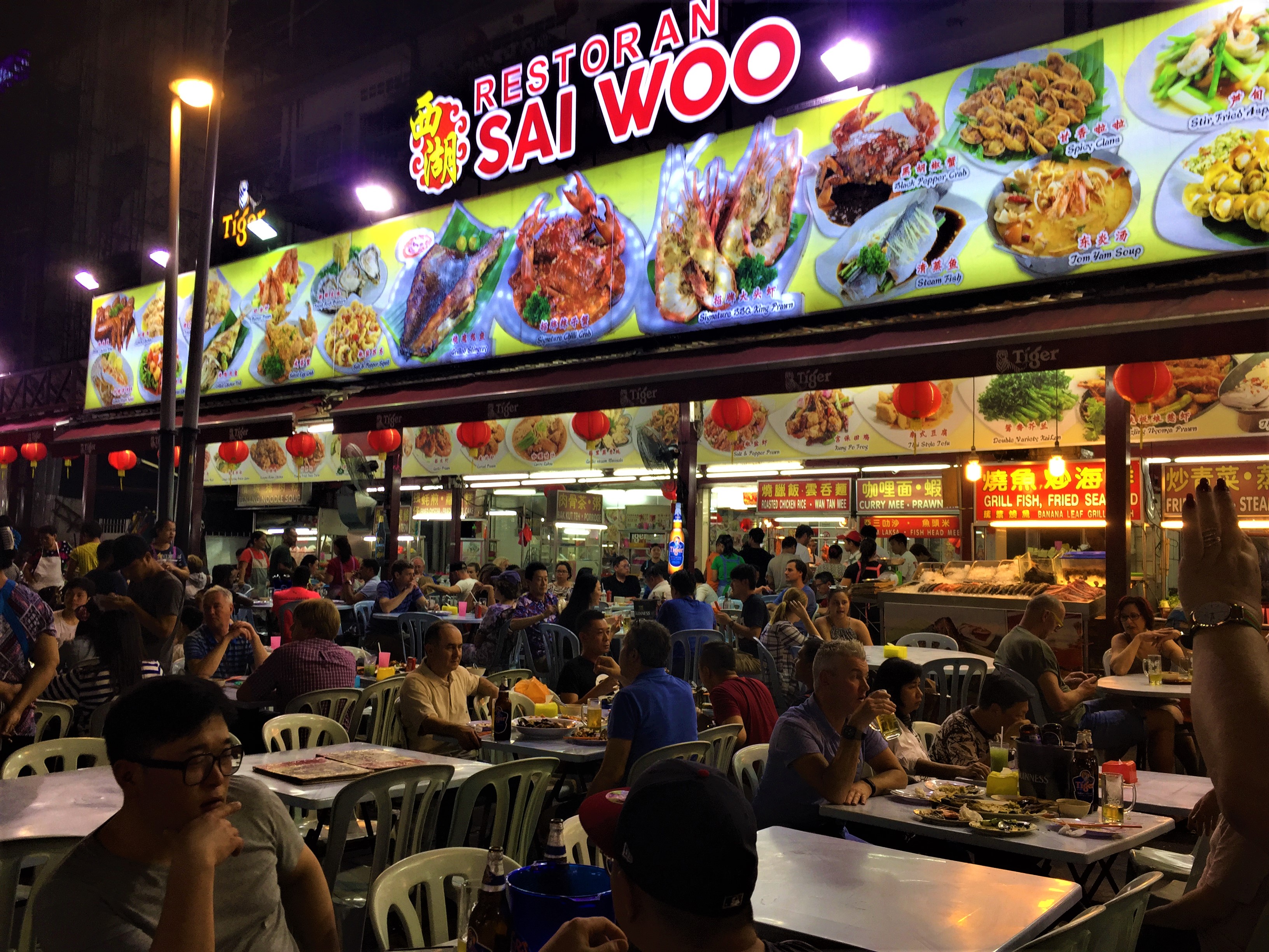 Jalan Alor Food Street at Bukit Bintang in Kuala Lumpur - Driftsoul